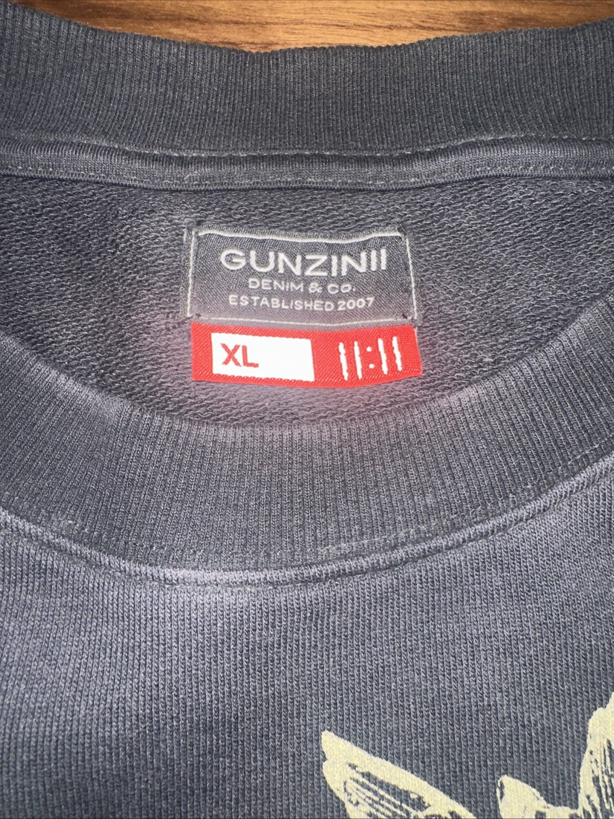 Gunzinii Heavy T-shirt XL Distressed “I Love You” Rhinestones Glitter Kisses