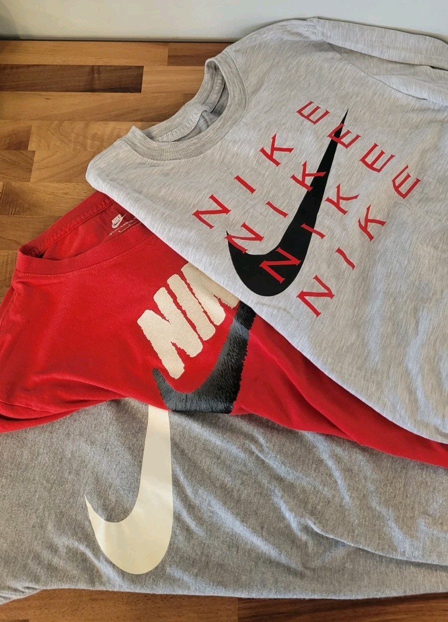 Men’s Size Small Assorted Athletic & Graphic Tee Lot of 3 Nike T-Shirts