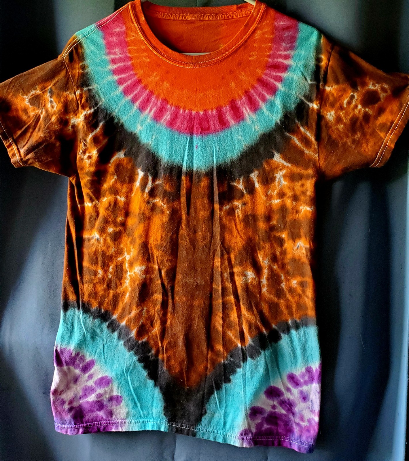 HANES 100% SIZE MEDIUM Cotton Tye Dyed Shirt Pre-washed WON’T FADE VERY SOFT