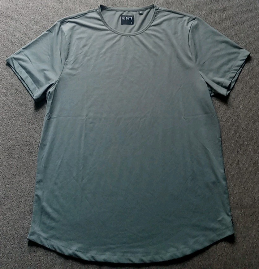 Cuts Clothing AO Curve Hem Tee Men’s XL Greenish Gray T-Shirt Crew Neck EUC
