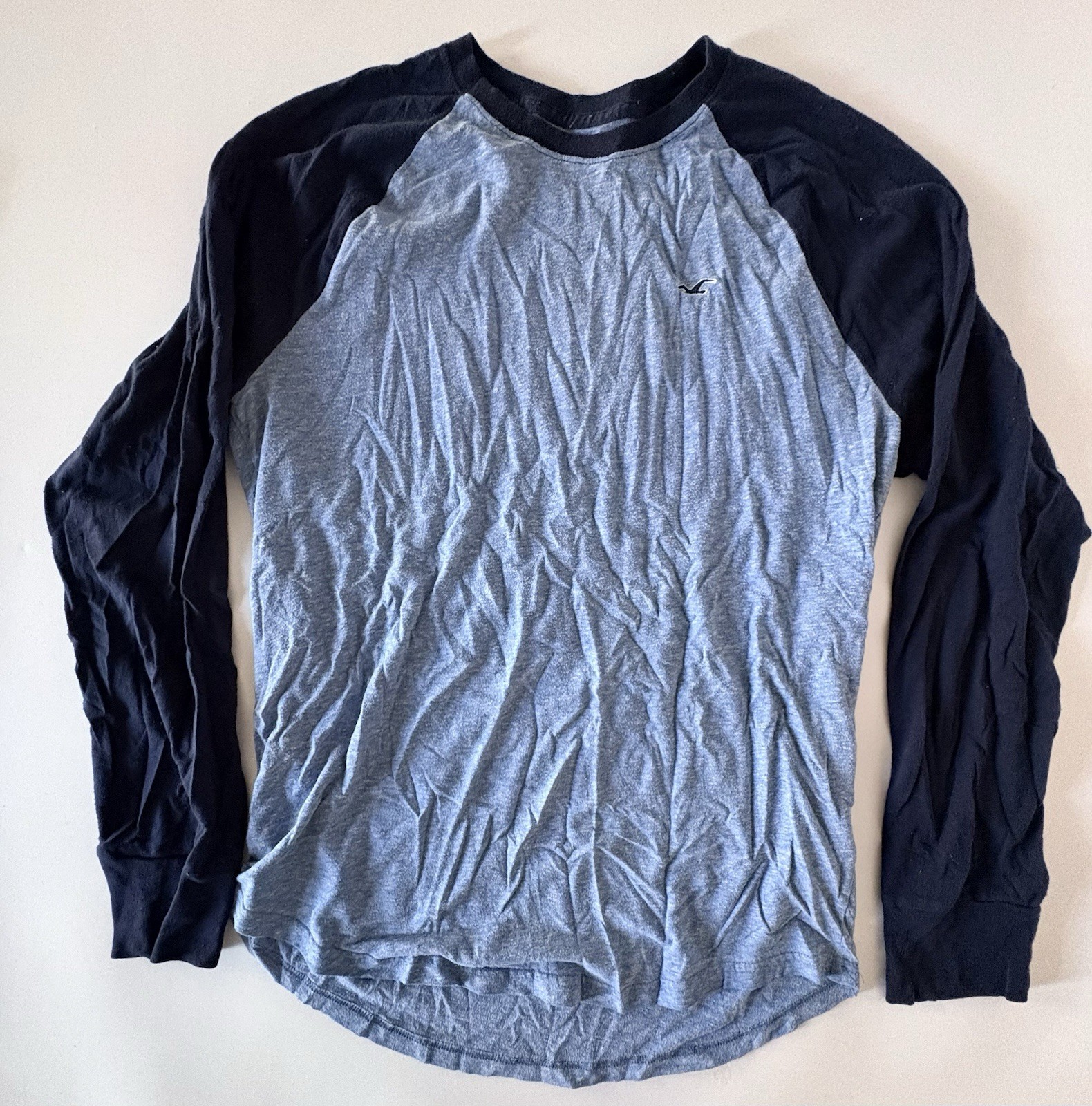 Hollister California Men’s Size Large L Blue LS Baseball Style Tshirt