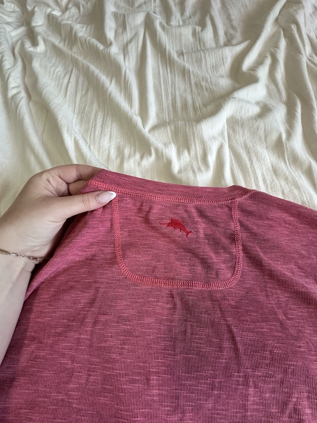 Tommy Bahama Men’s L Salmon Reversible Crew Neck Short Sleeve Solid T-Shirt