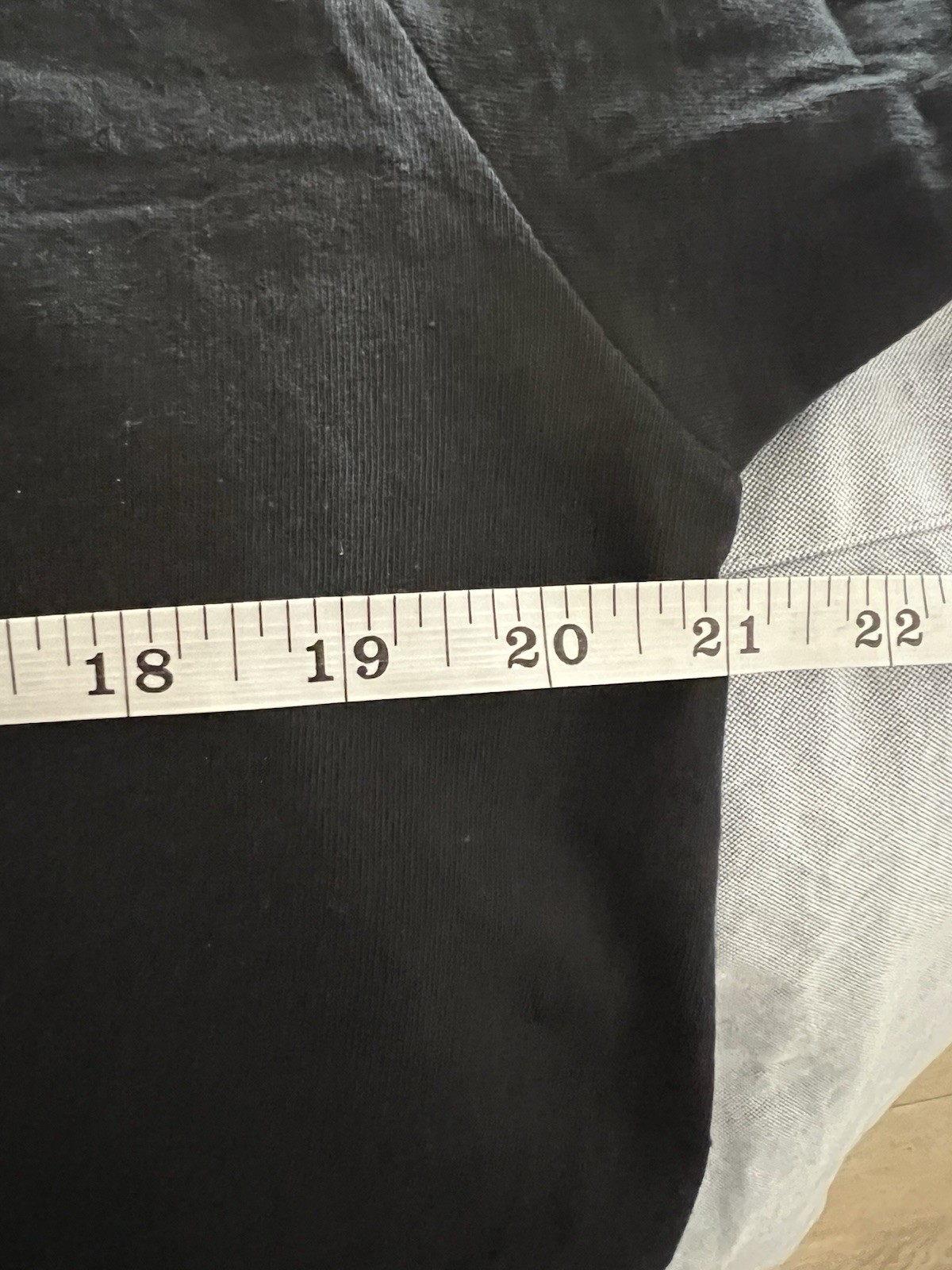 Supreme New FW20 Lovers Tee T Shirt M 100% Authentic