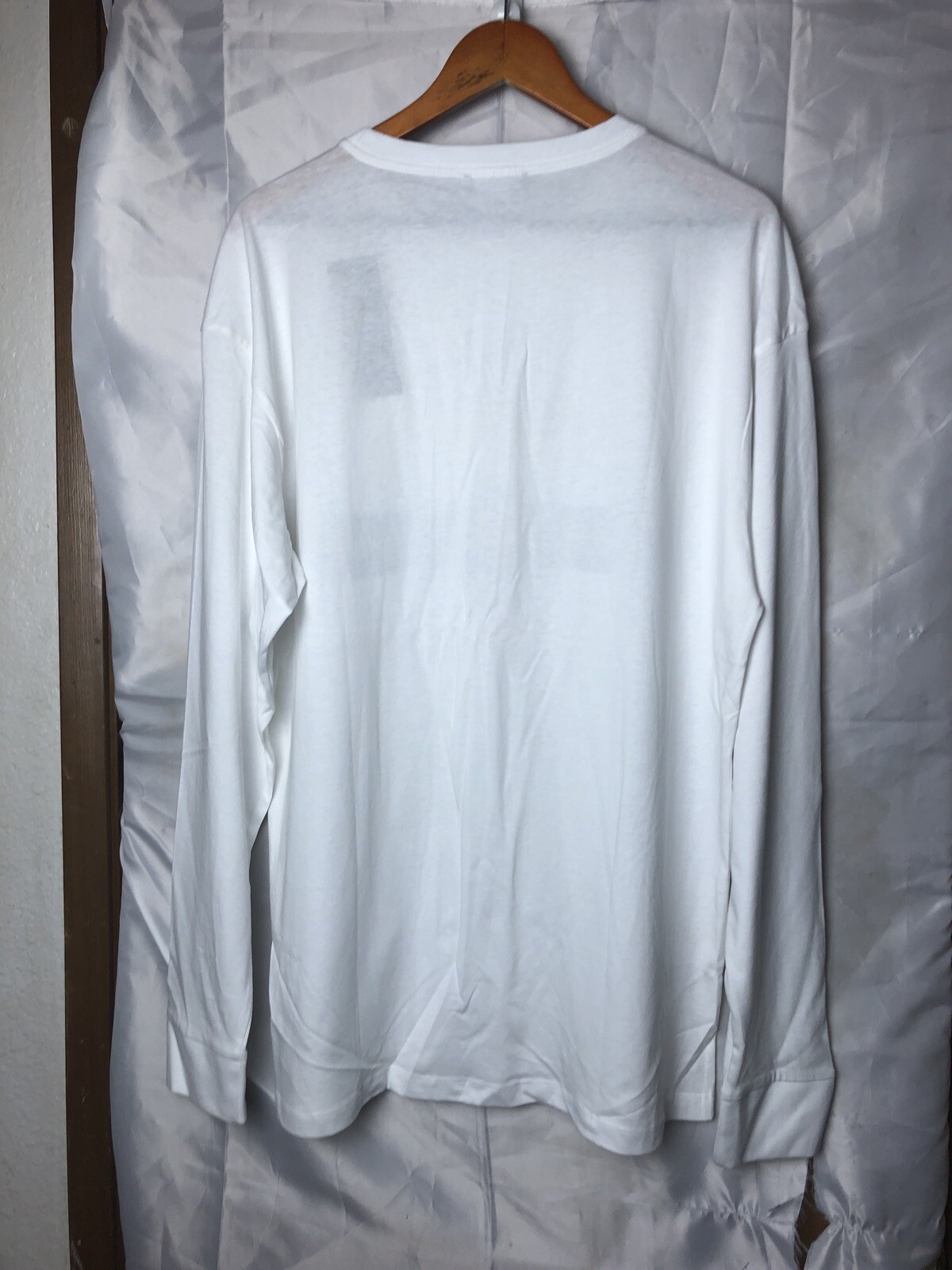 New Look Men Oversized Fit Long Sleeve Symbol Banner Tee medium