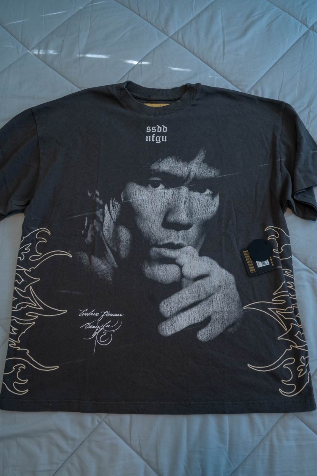 NWT – Darc Sport Bruce Lee SSDDNFGU Tee Size L 580/1000