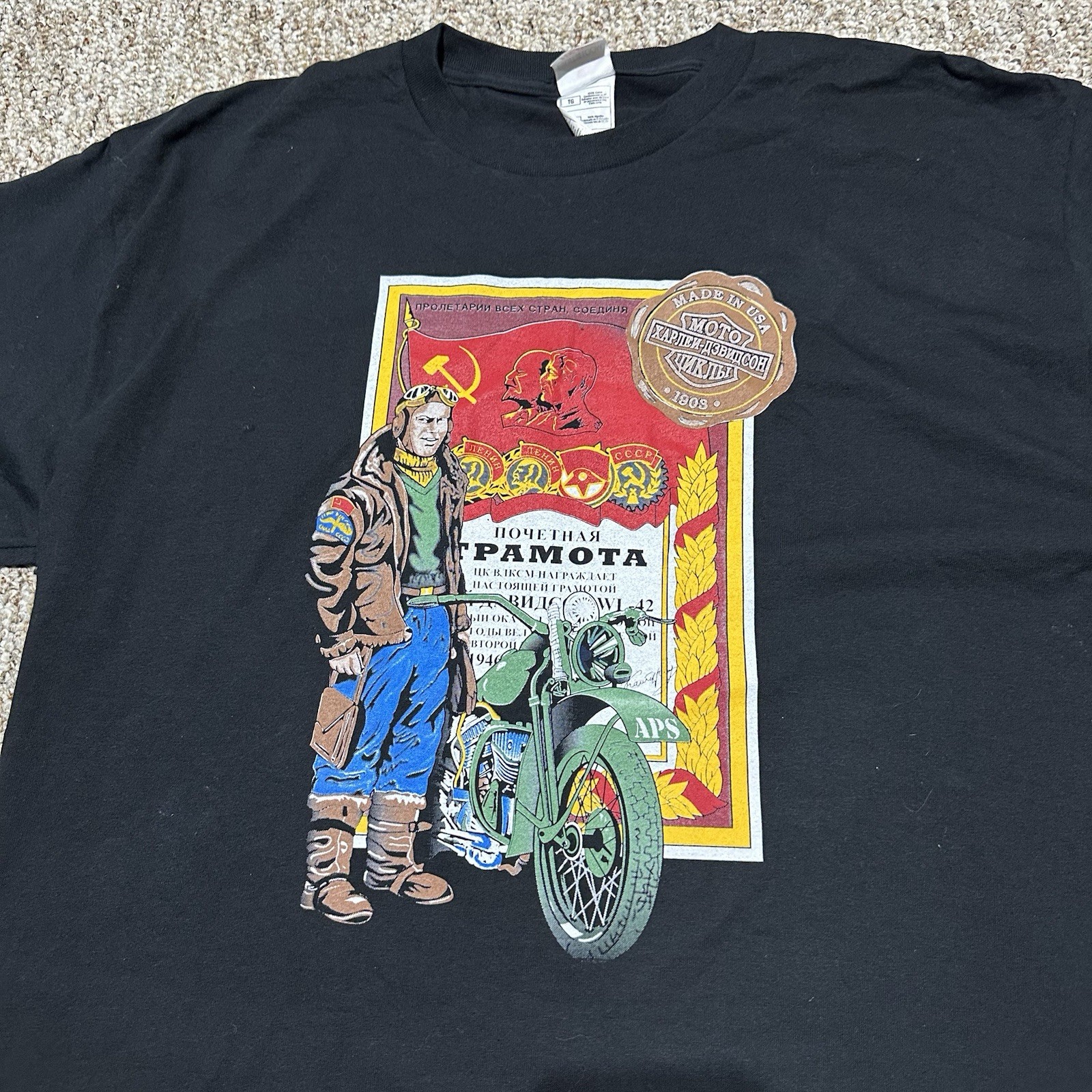 Men’s XL Motorcycle Biker Theme Graphic Tee Moscow Russia Fruit of the Loom
