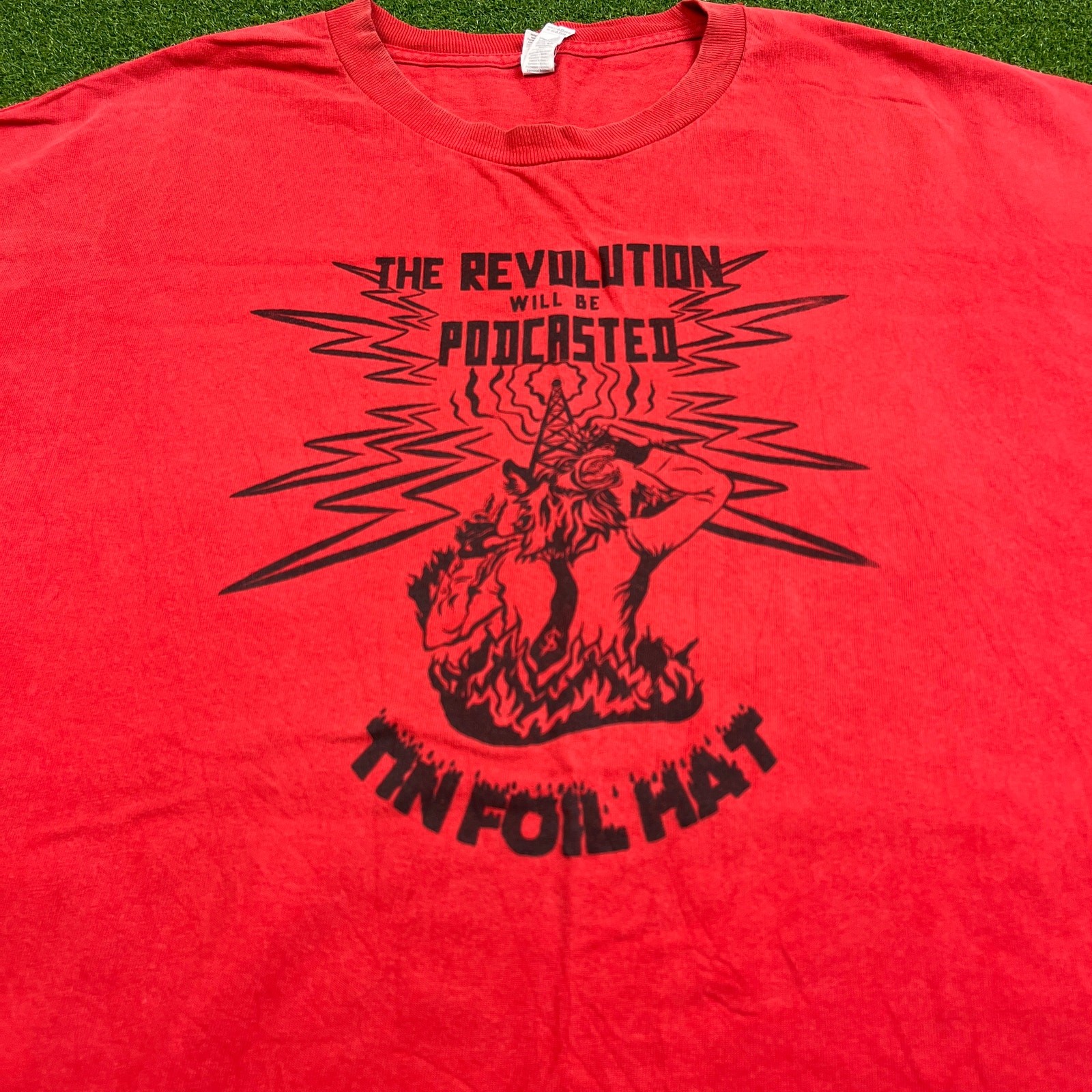 Vintage Red The Revolution Will Be Podcasted and Tin Foil Hat T-Shirt Sz 2XL