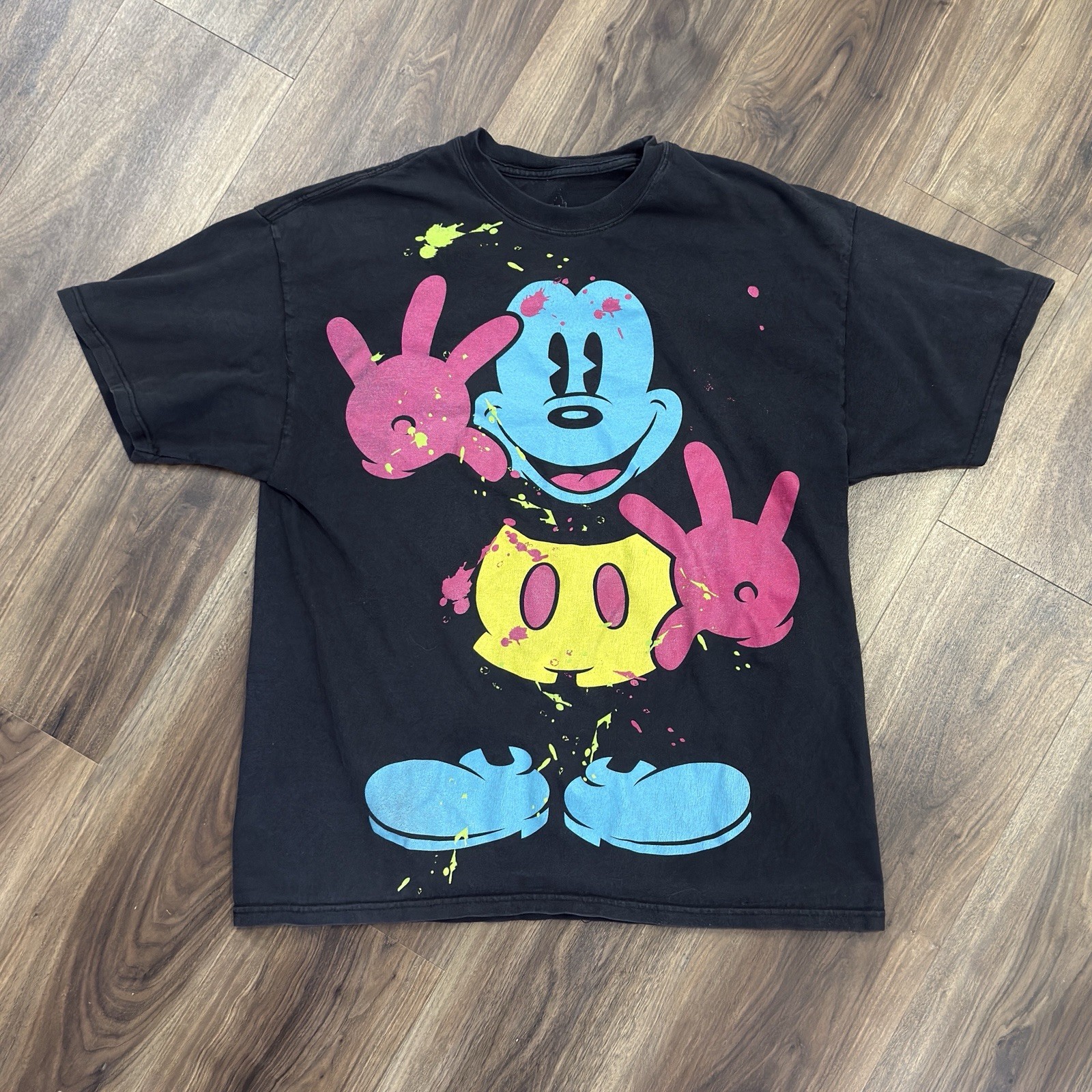 Vintage Mickey Mouse T-Shirt XL Paint Splatter Art Disneyland