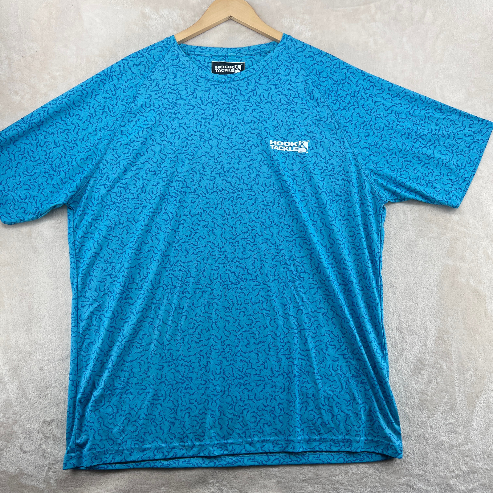 Hook &Tackle UPF 50+ Sun Protection Men’s Size XL Fishing Crew-Neck T-Shirt