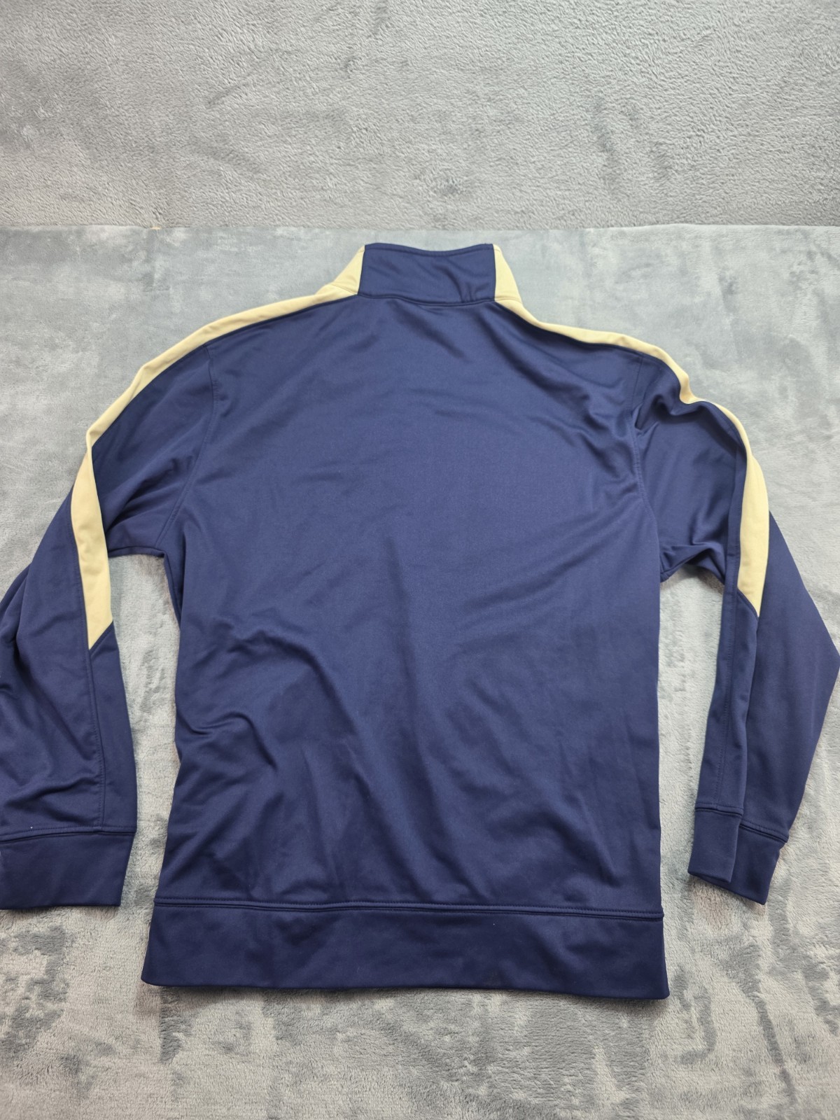 Wholesale Lot Of 8 Mens Vtg/Modern Day T-shirts & Zip Up Size M Assorted Mix