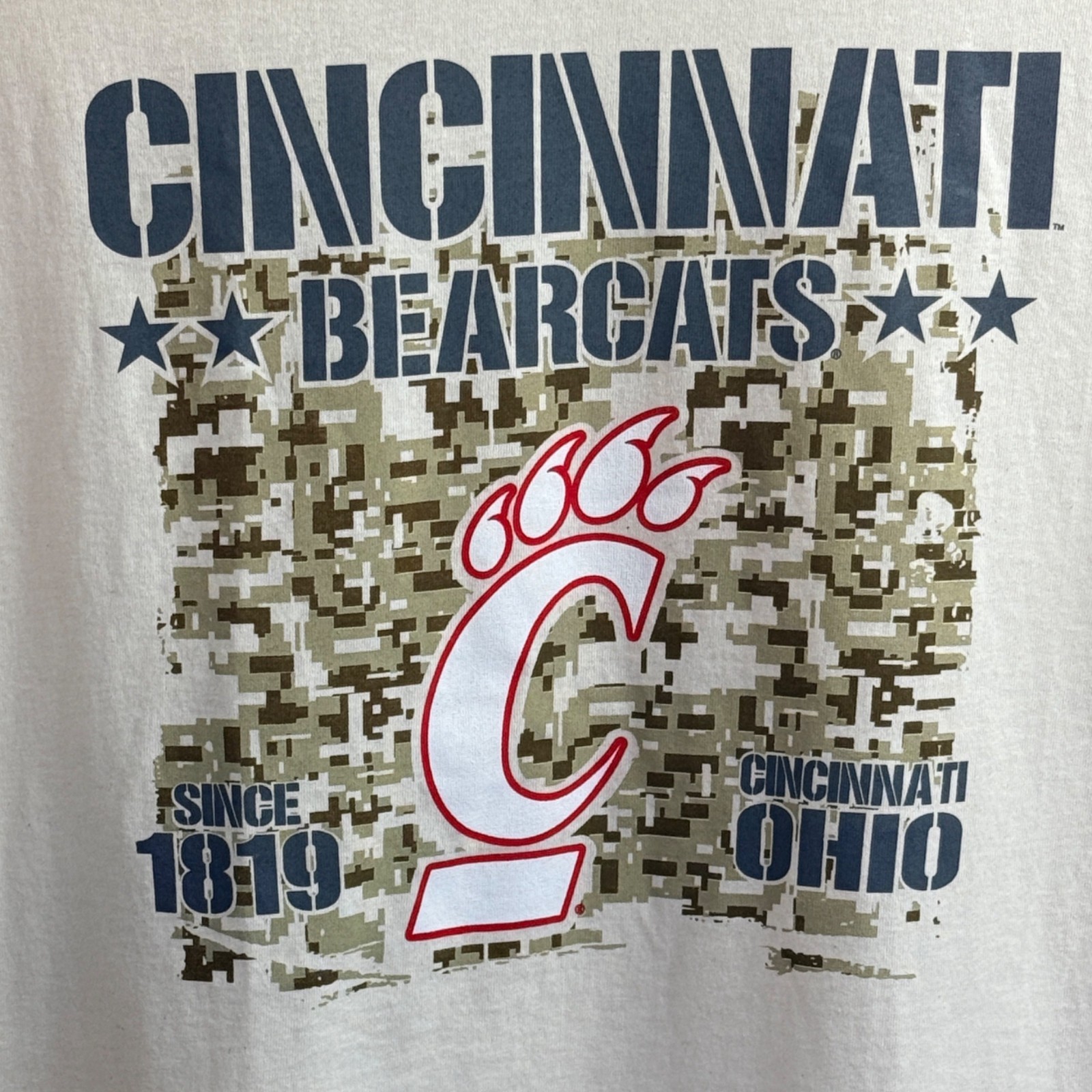 Gildan T-Shirt Mens XL Beige Cincinnati Bearcats Cotton Digital Camo Print