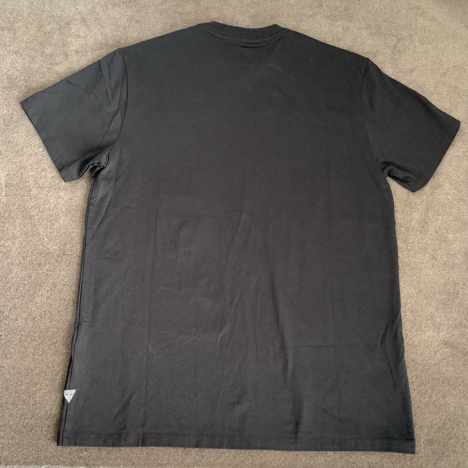 GUESS Men’s Small S T-Shirt Short Sleeve Black Crewneck Japanese Stamps Blossoms