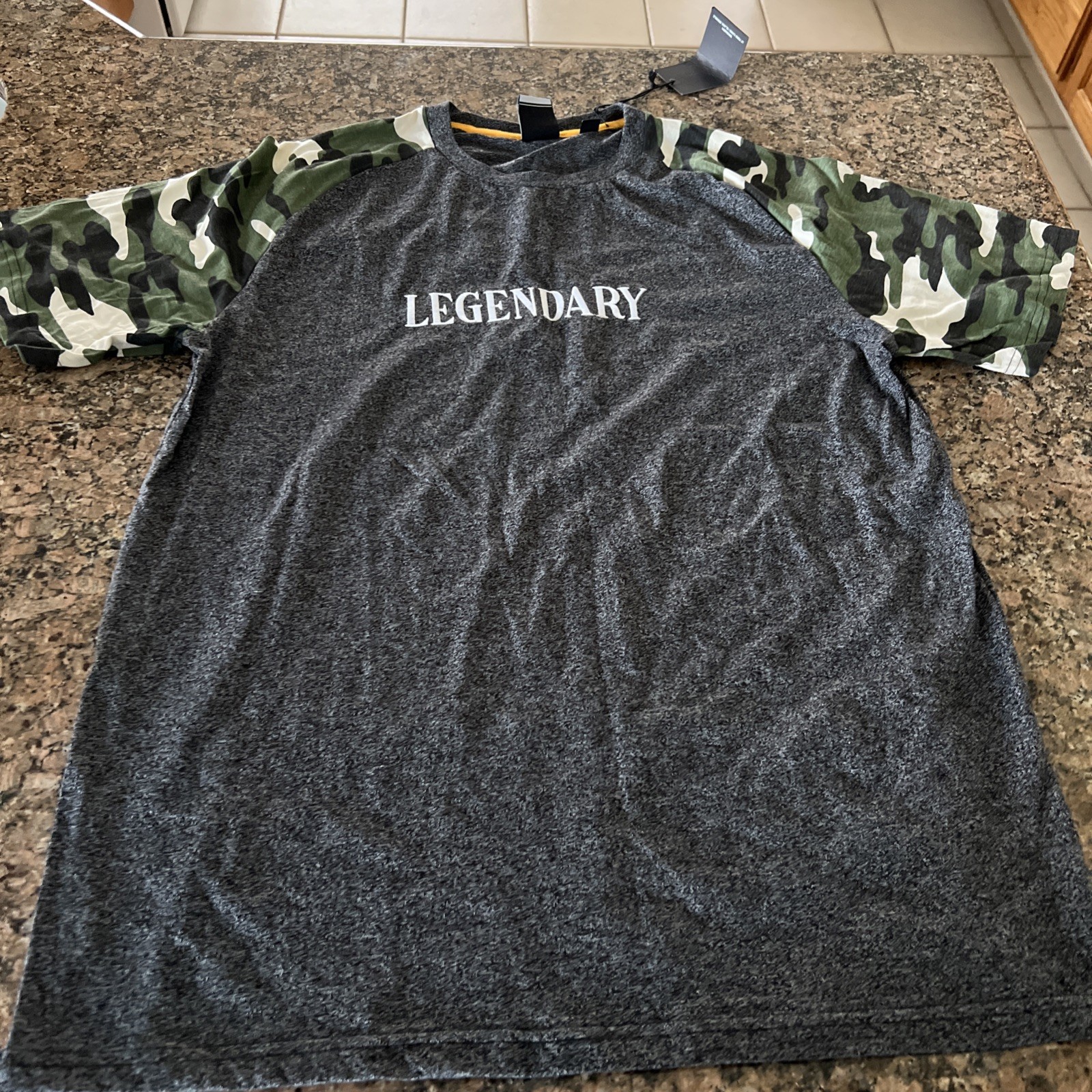 Men’s “LEGENDARY” Graphic T-Shirt – Camo Sleeves – Size XL