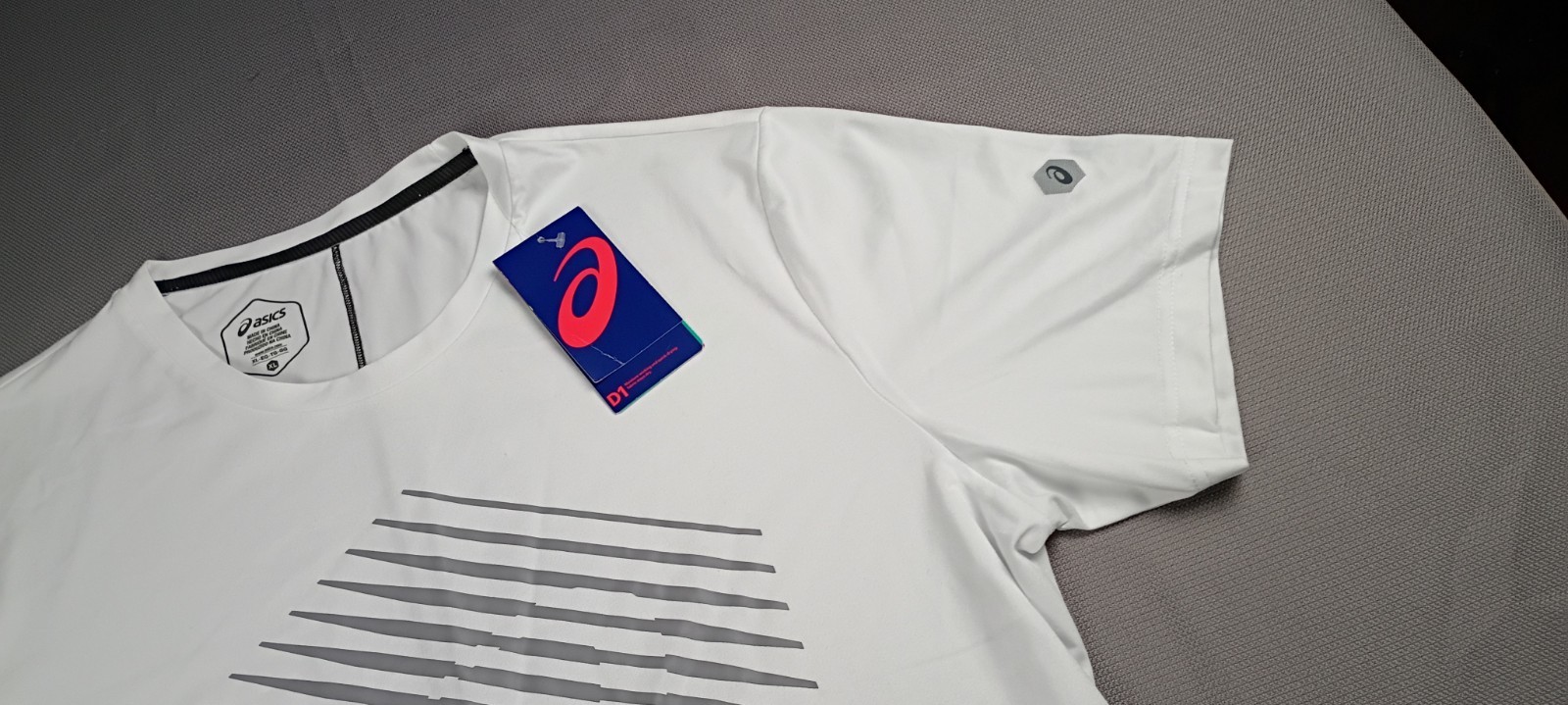 Asics White T Shirt Men Size XL SD Graphic SS Top Running Casual Reflective D1