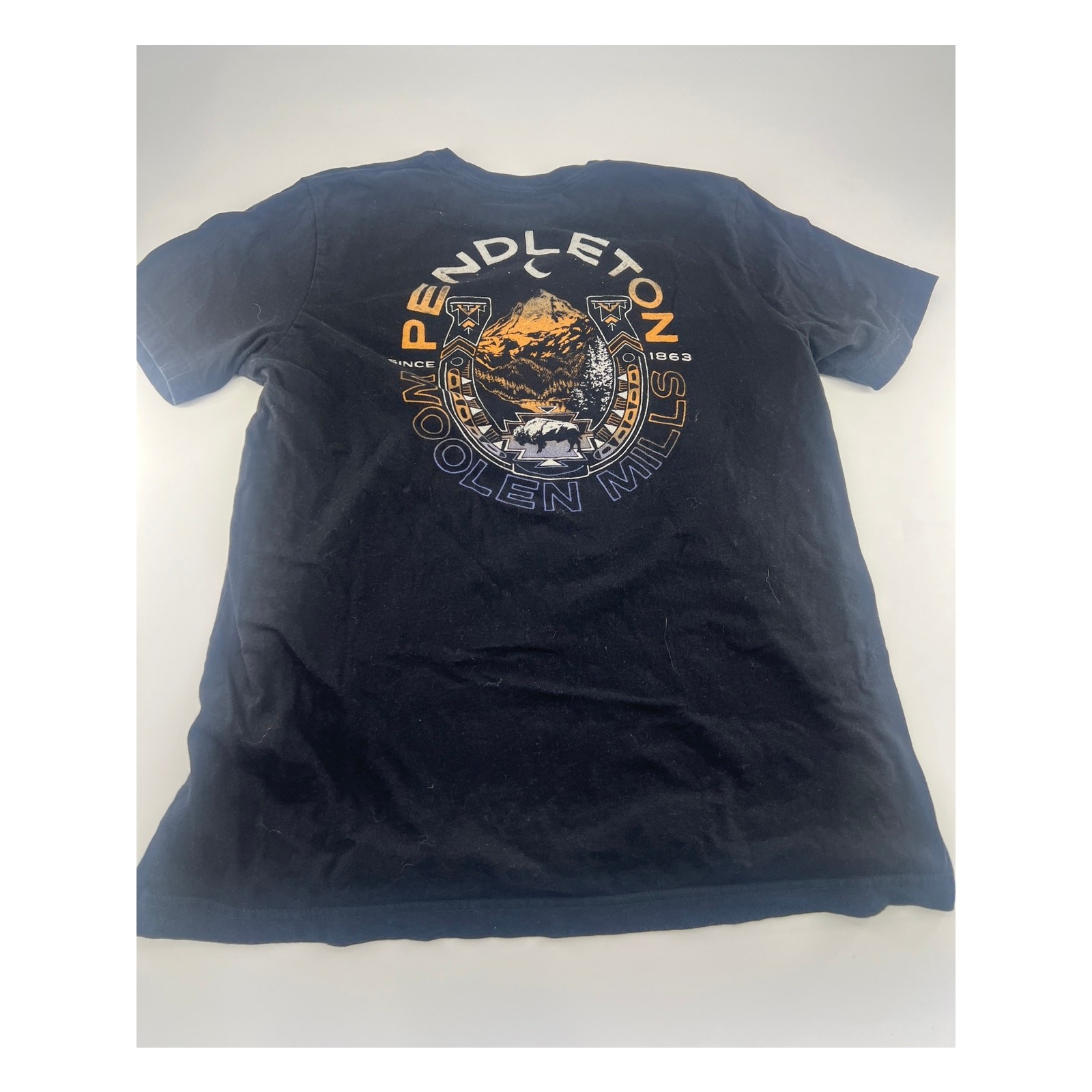 Pendleton Tshirt Adult Large Black Sportswear Preppy Casual Lounge Pullover