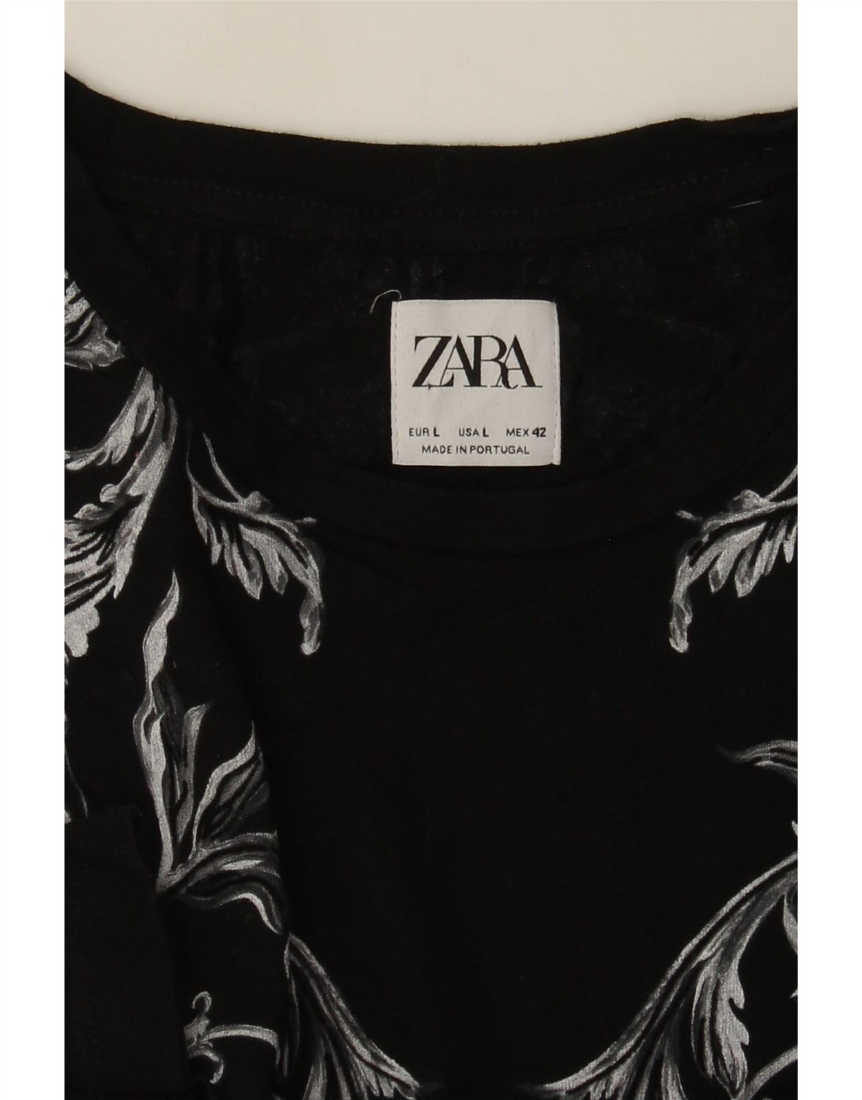 Zara Mens Graphic T-Shirt Top Large Black Floral BA09