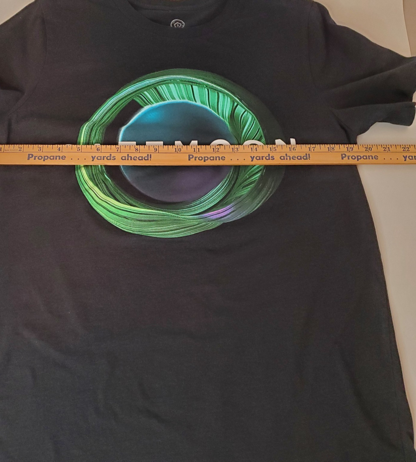 Safemoon Cryptocurrency Logo Graphic T-Shirt Black Size Large Made in USA