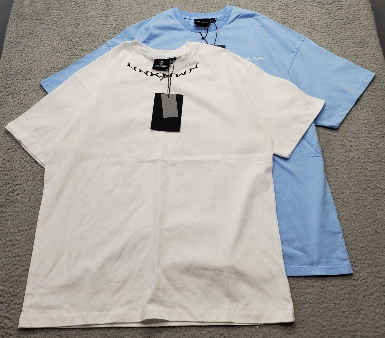 Lot of 2 Unknwn Tee Shirt Men L Multi Short Sleeve Breathable Crew Neck Pullover