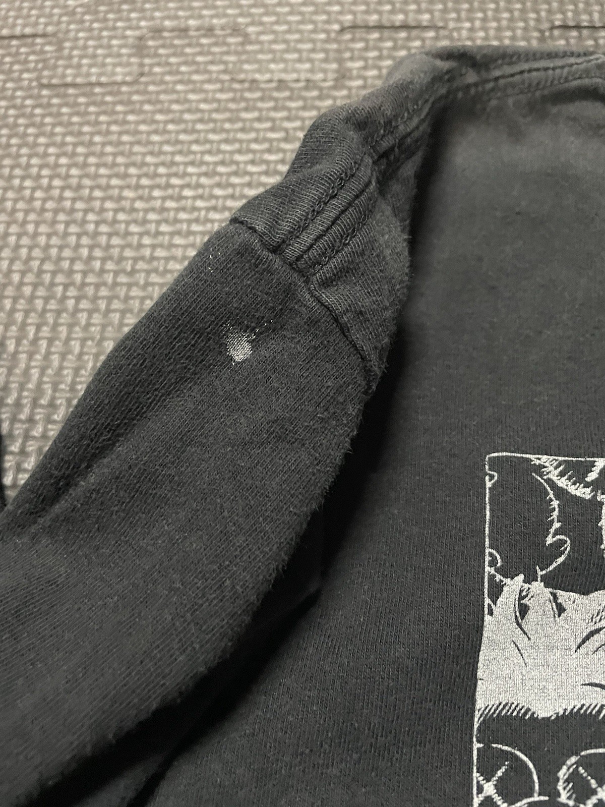 Uniqlo x Kaws x Sesame Street Black Short Sleeve T Shirt Men’s Medium