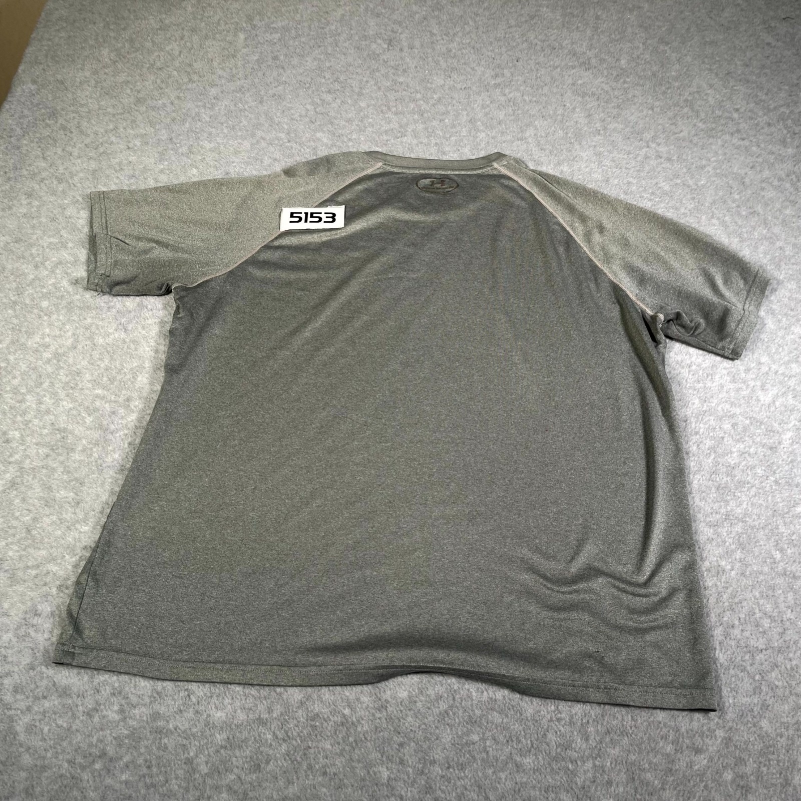 Under Armour T Shirt Mens XL Gray Logo Crew Neck Gym Casual Workout Running