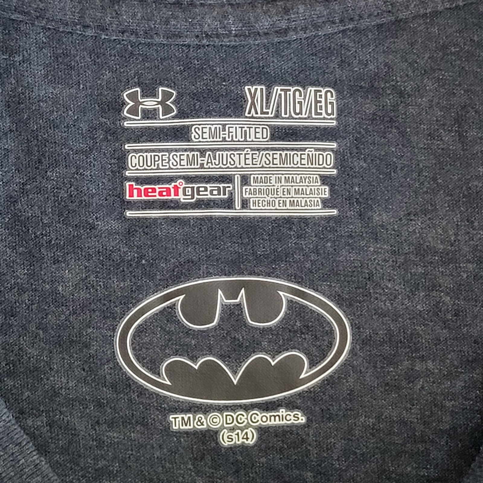Under Armour Heatgear DC Comics Batman Logo Semi-Fitted Short Sleeve T-Shirt XL
