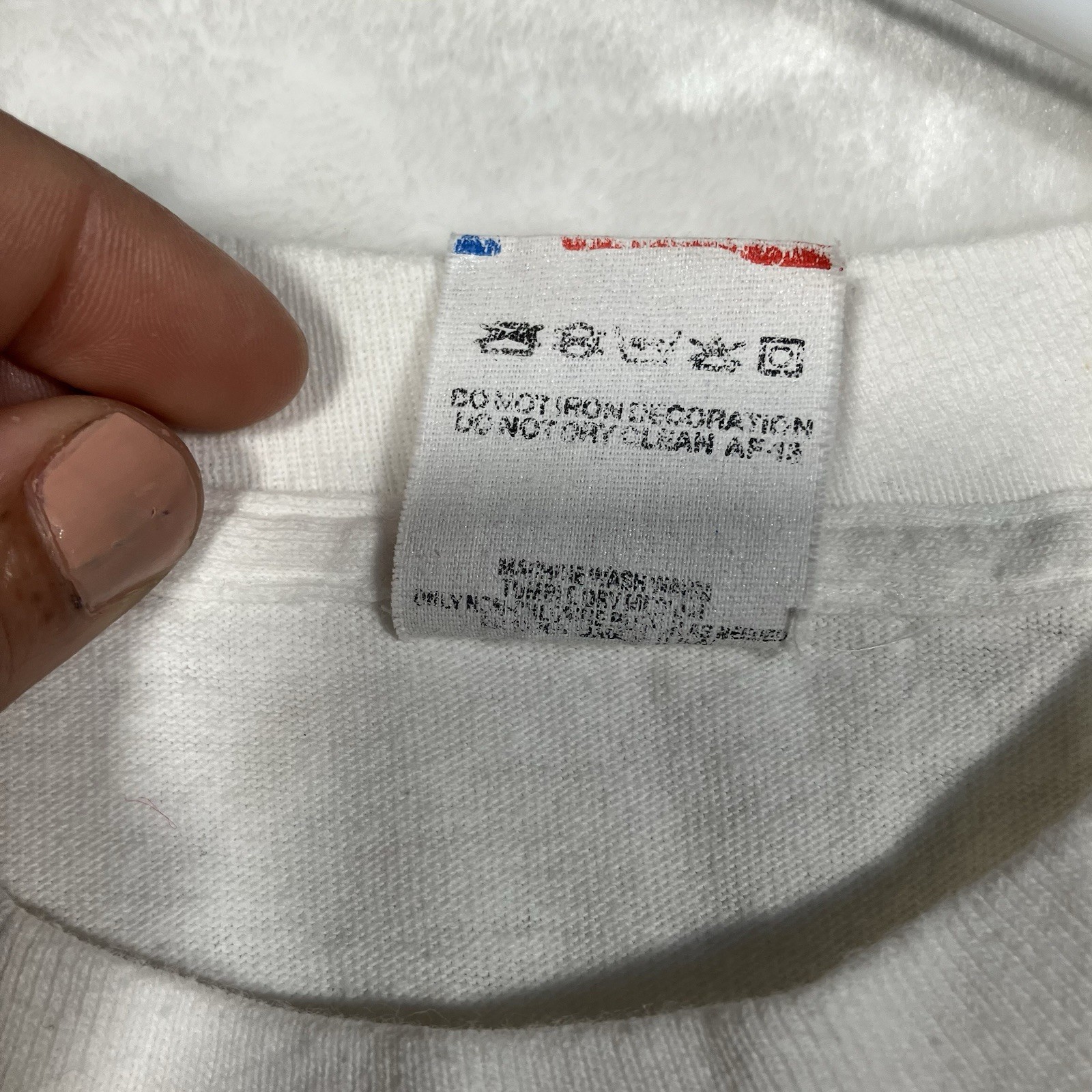 Classic I Love Lucy Vitameatavegamin White Single Stitch Shirt Size M