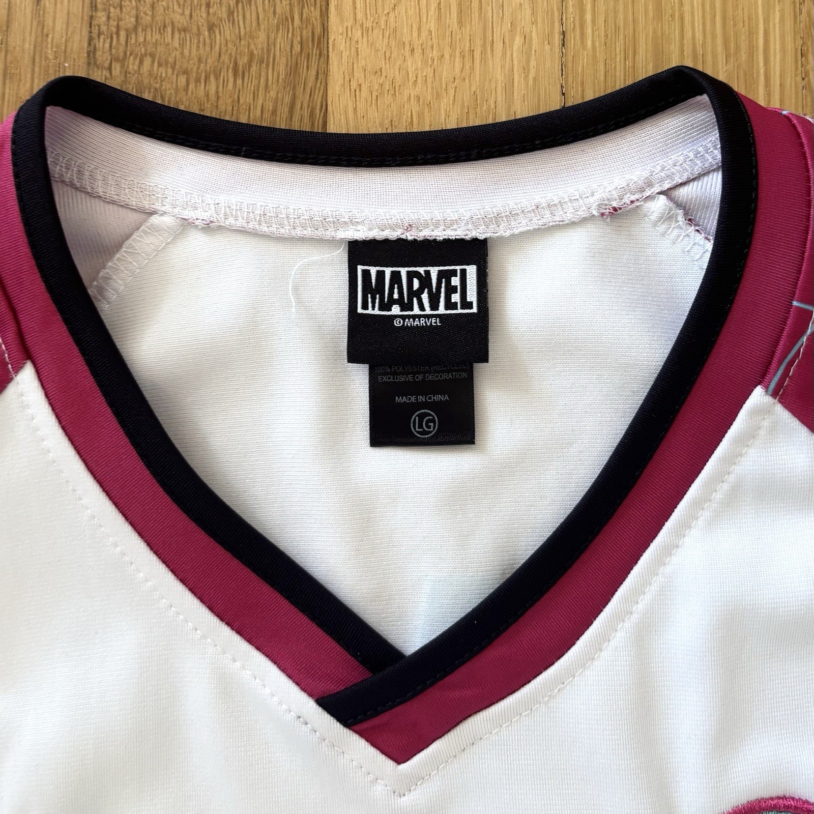 Spider Man Gwen Stacy Baseball Jersey Mens Large White Pink Marvel Rare