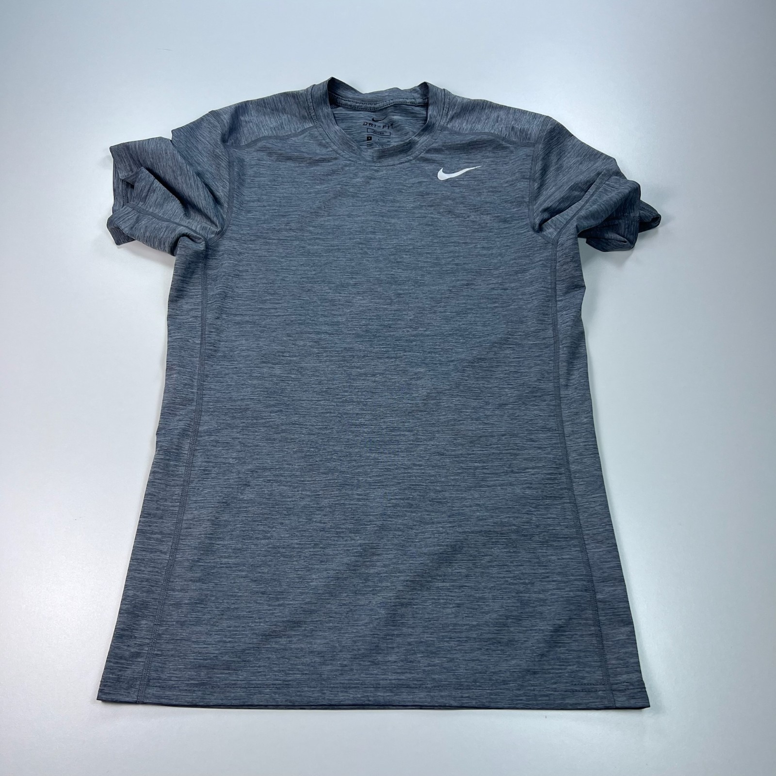 Nike Fitness Shirt Mens Small Fitted Gray Crew Neck Dri Fit Lightweight Stretch
