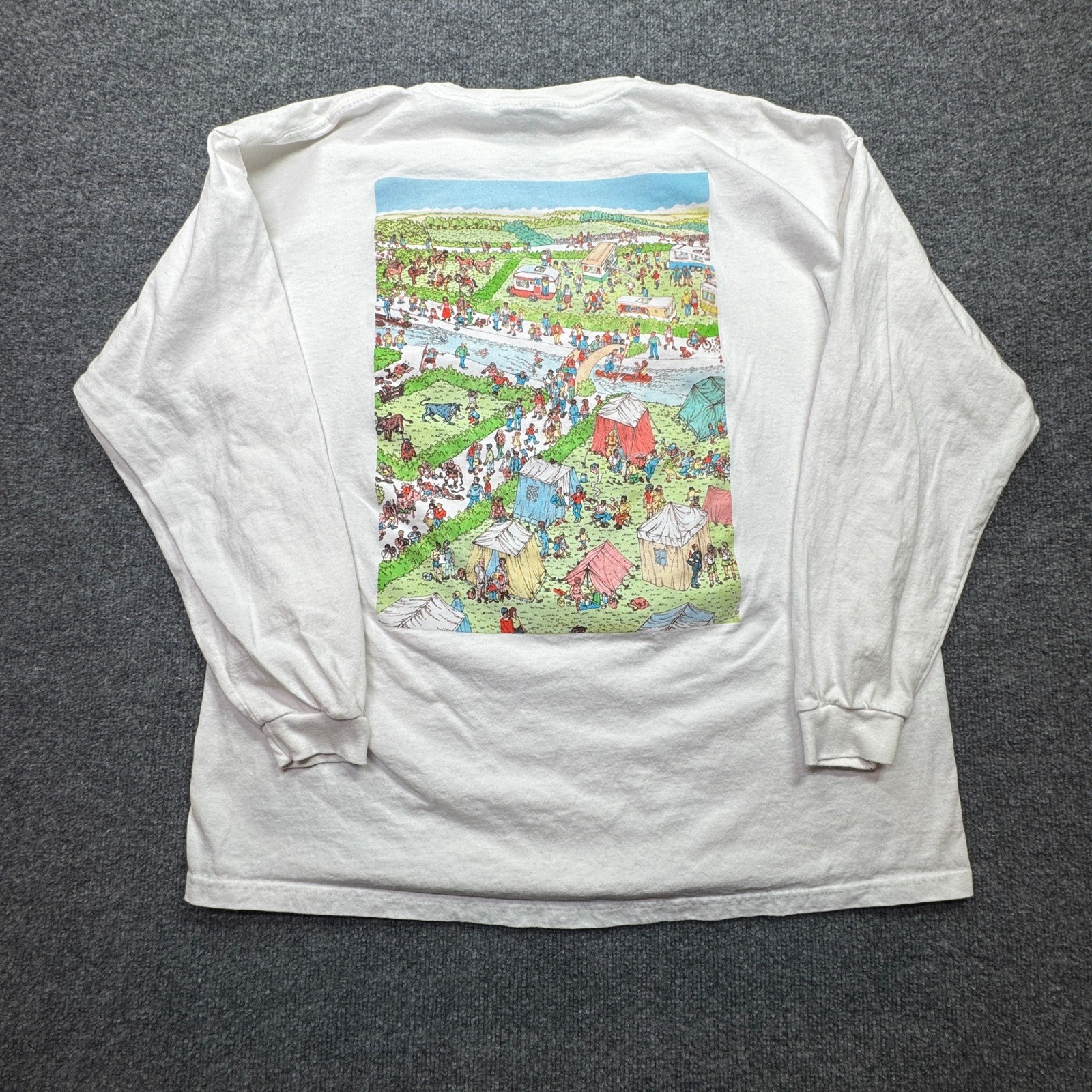 Where’s Waldo? T-Shirt Mens XXL White Long Sleeve Graphic Cartoon Camping Map