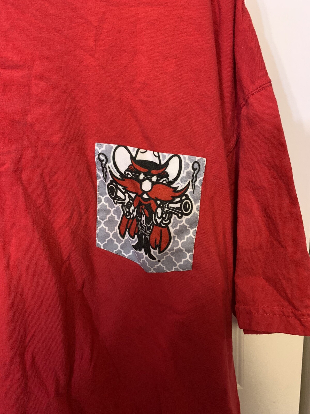 Yosemite Sam On Pocket Mens Sz XL T Shirt Red Comfort Colors