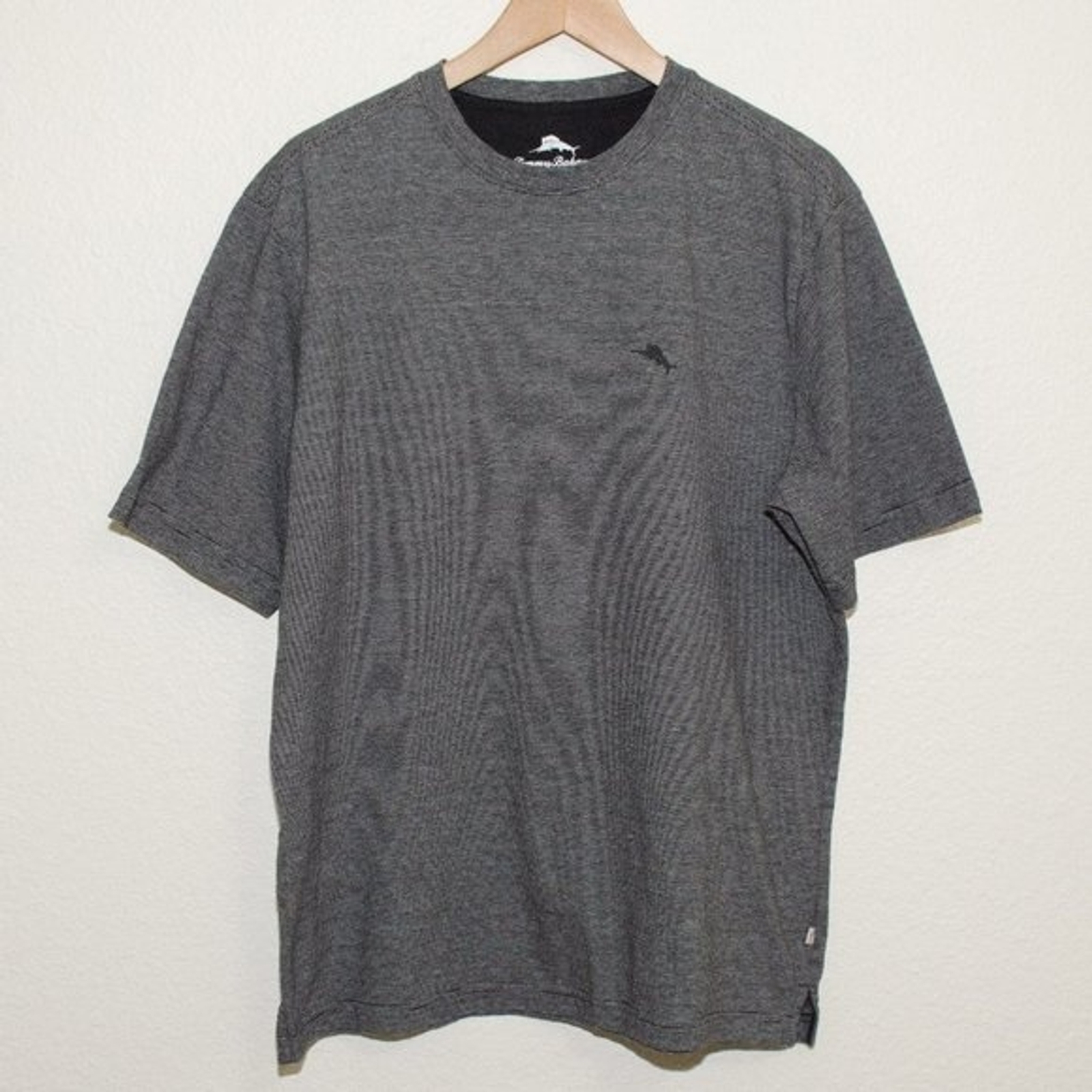 Tommy Bahama Black Microstripe T-Shirt Sz Medium