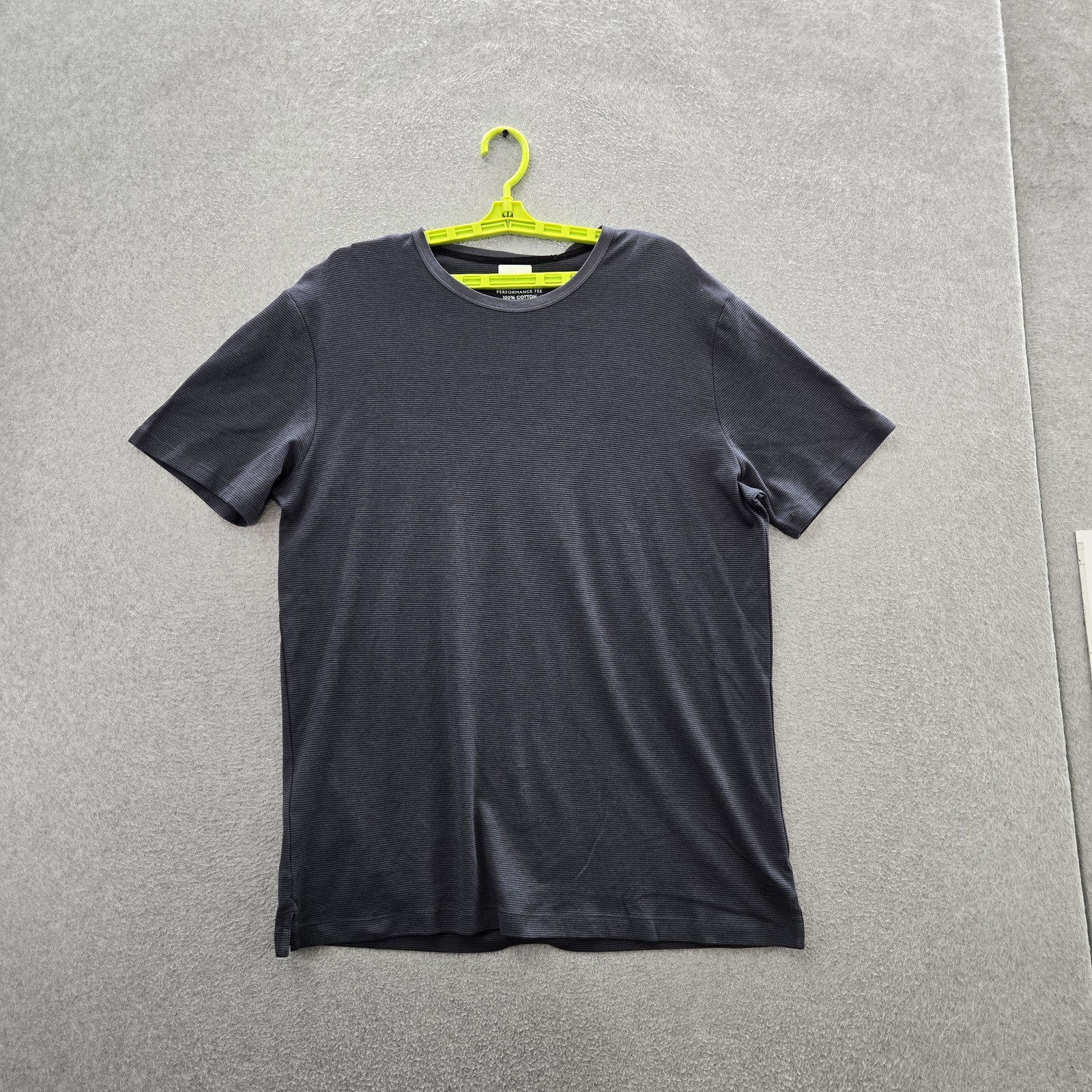 Banana Republic Men Shirt XL Gray Luxe Touch Performance Tee NWT
