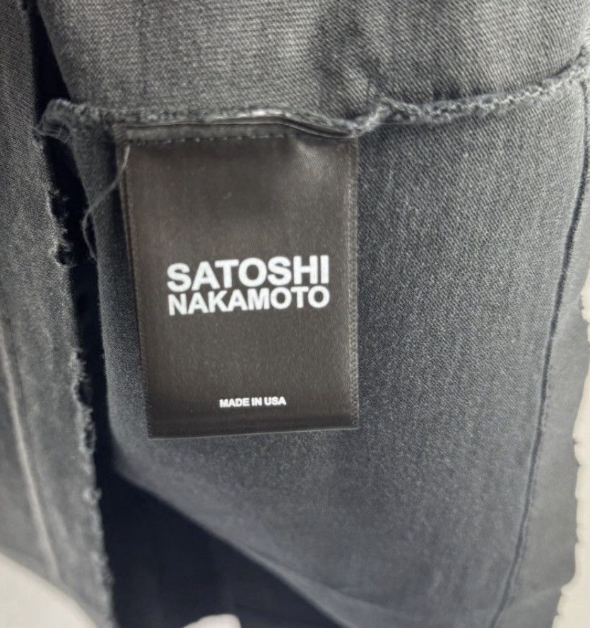 Satoshi Nakamoto – Rhinestone Cracked Print Oversized T-Shirt Size: S Fits M/L