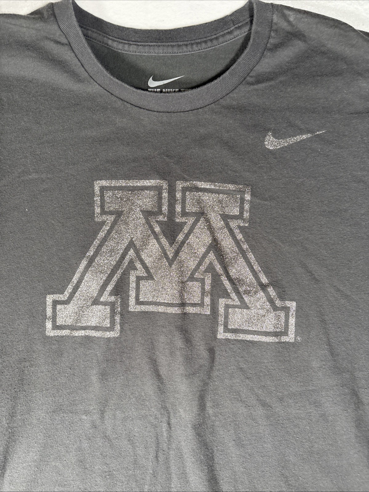 Nike Dri Fit Minnesota T Shirt Glitter Logo NCAA College Sports Size XL