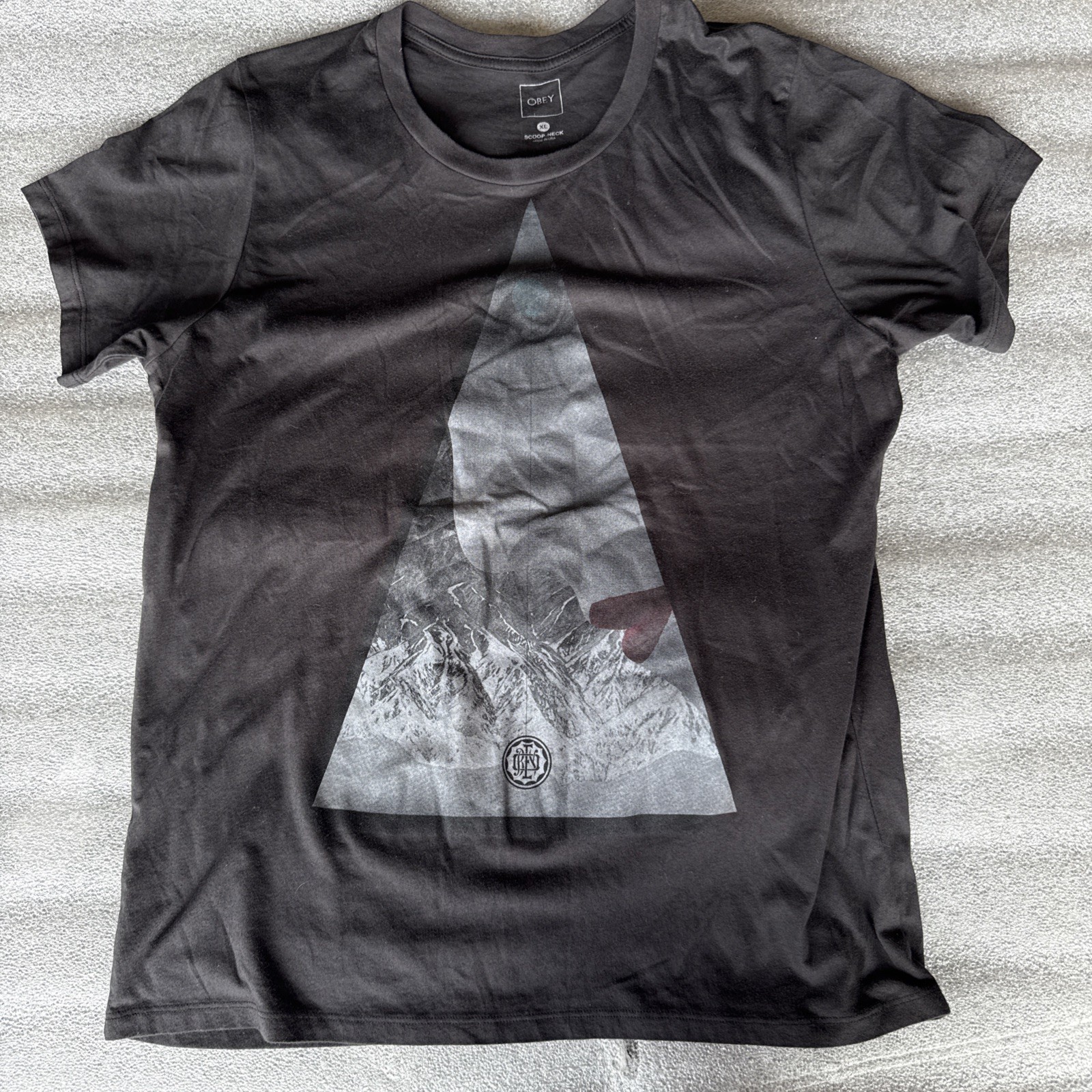 Obey Shirt Mens XL Black Scoop Neck Short Sleeve Graphic Logo