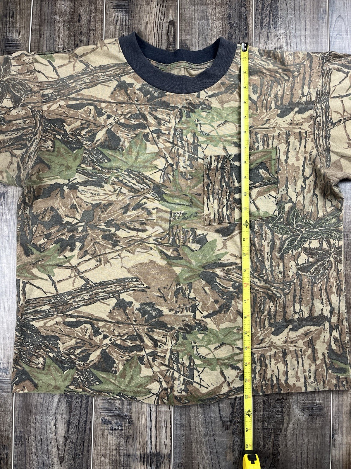 VINTAGE Realtree Shirt Mens XL Camo Pocket Made USA Outdoor Hunting 90s Y2K