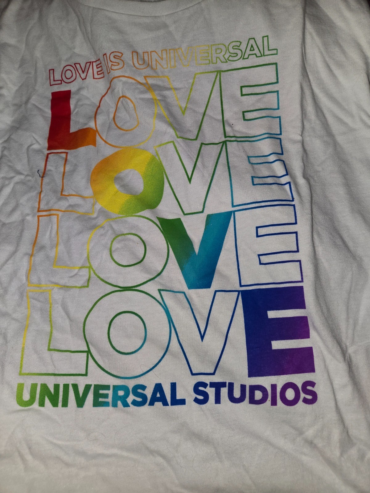 Universal Studios Love Is Universal Rainbow Pride T-Shirt White Large NWT