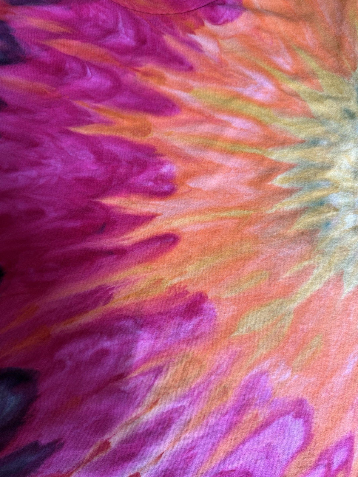 Ice Dyed T Shirt Sunburst Pattern Starburst Candy Color Inspired Size L Runs Sm