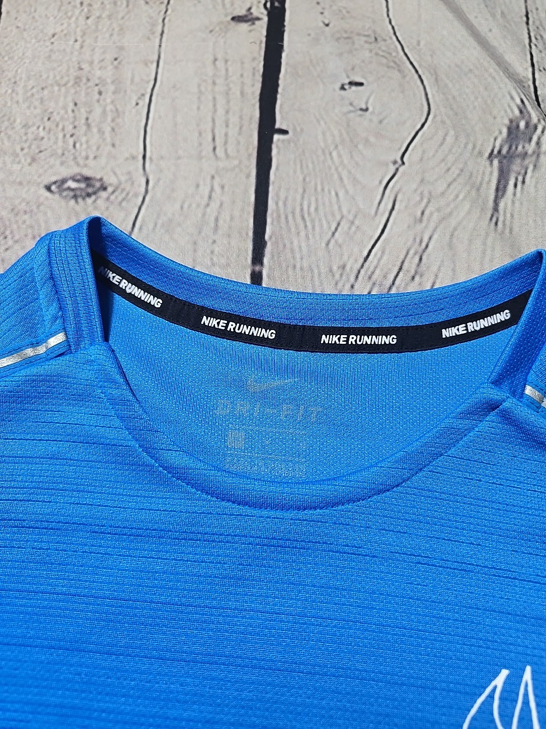 Nike Breathe Men’s Short Sleeve Tee Shirt Medium Polyester Blue CN8465-435
