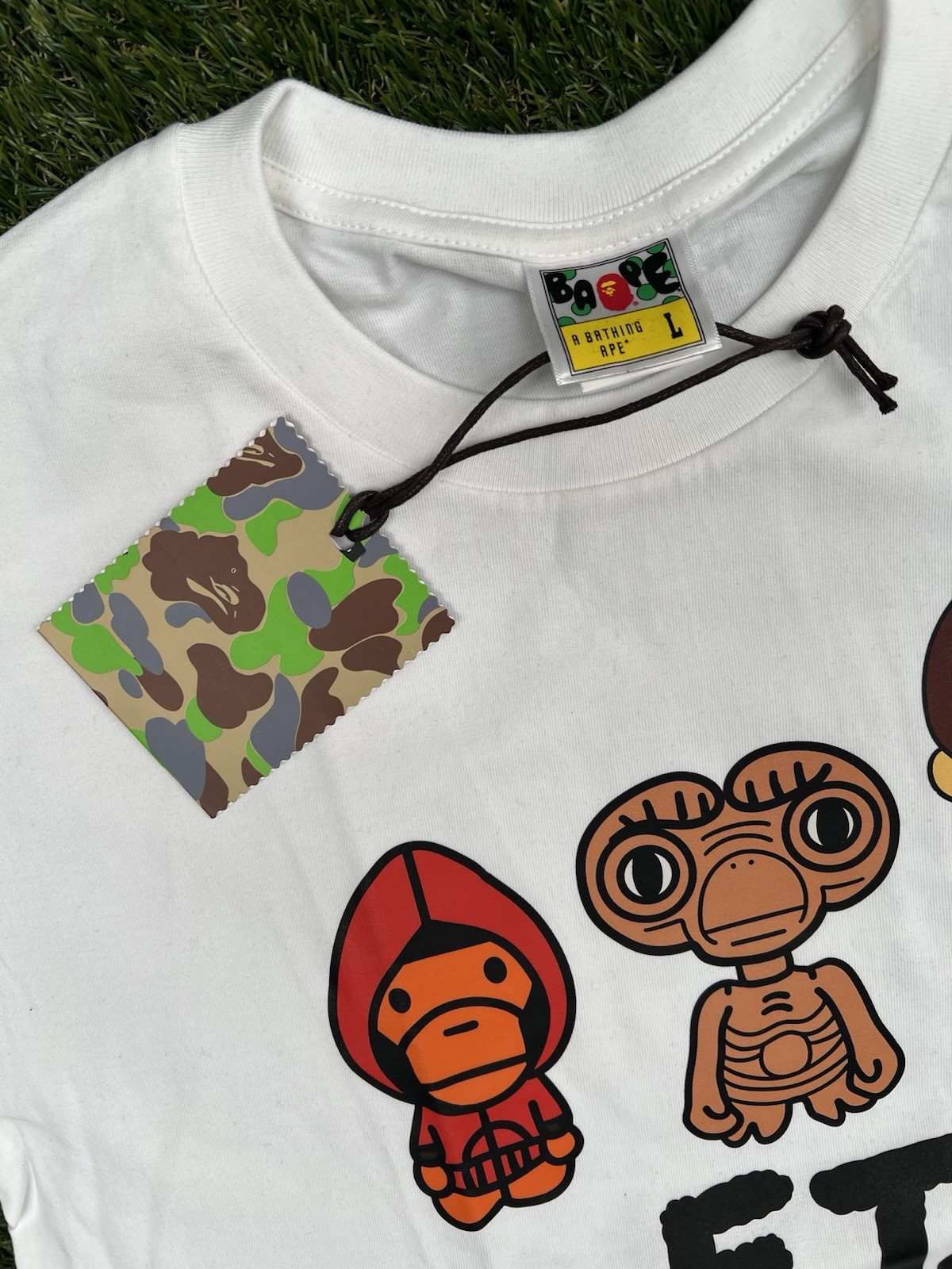 A Bathing Ape BAPE x E.T. Graphic Print Logo White T-Shirt Men’s Size L