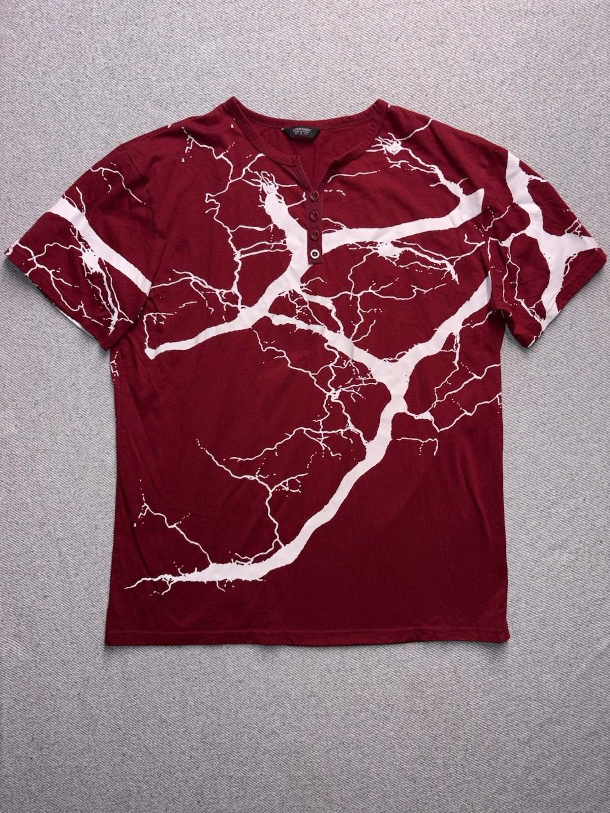 Coofandy Men’s Henley T-Shirt – Burgundy Lightning Graphic Size Large