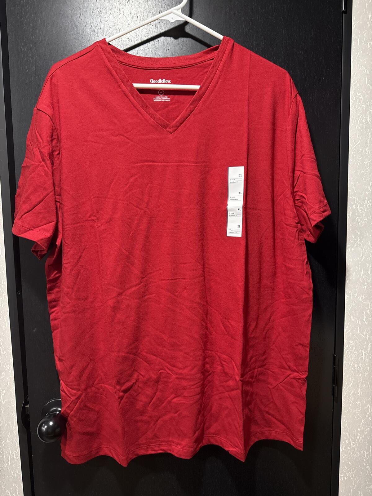 Goodfellow & Co Red V-Neck Short Sleeve T-Shirt XL