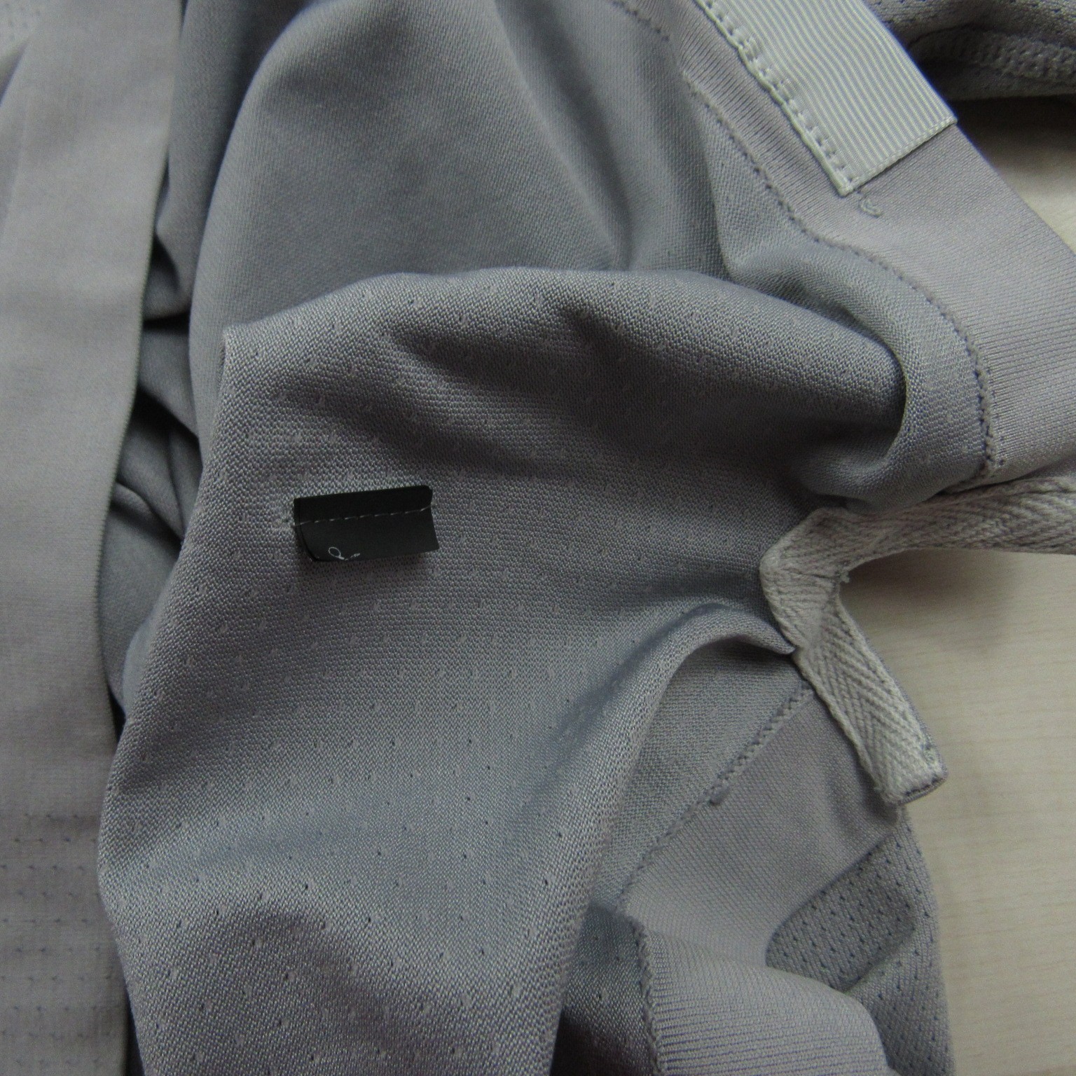 Legends Shirt Mens Medium Gray Tech Performance Stretch Breathable Wicking