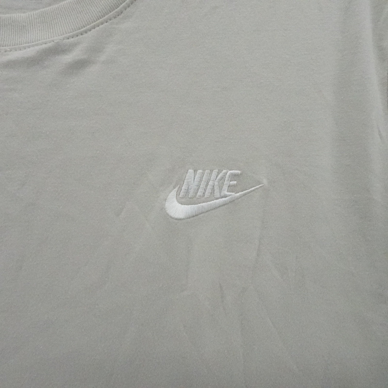 Nike Sportswear Club Tee Mens Medium Light Bone White Cotton T-Shirt AR4997-073