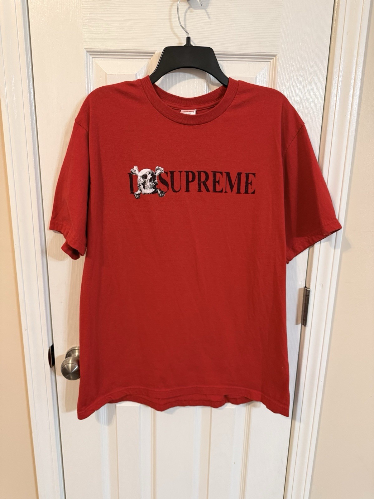 Supreme Men’s Short Sleeve T-Shirt Size Large