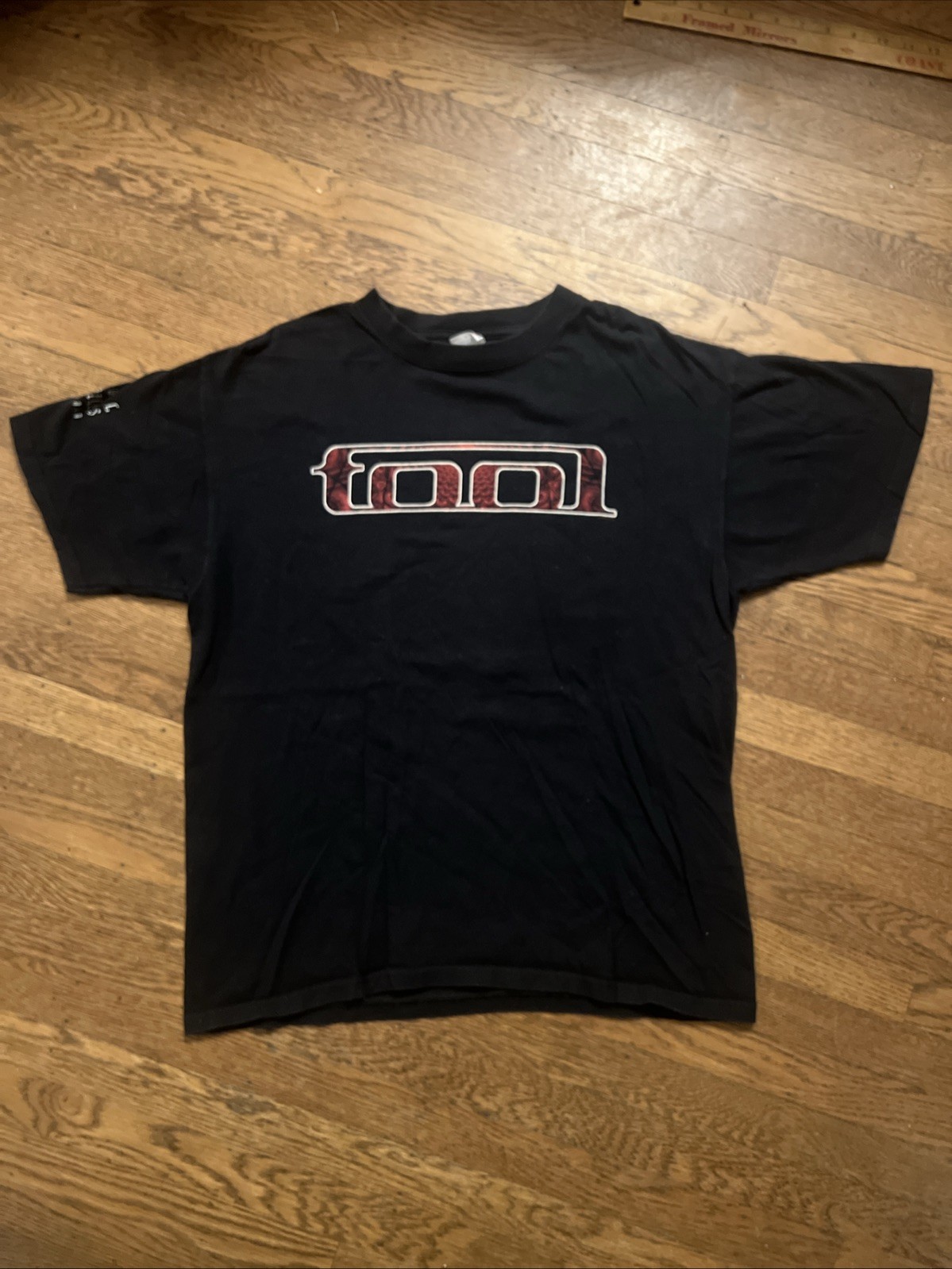 Vintage 2007 TOOL T Shirt Los Angeles California Red Eyes Black Size Large Alex