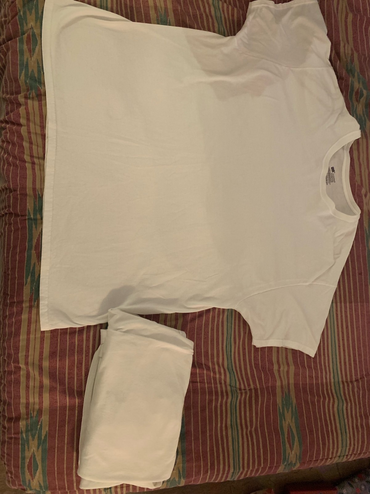 3XL HANES white tee shirts (3 COUNT)