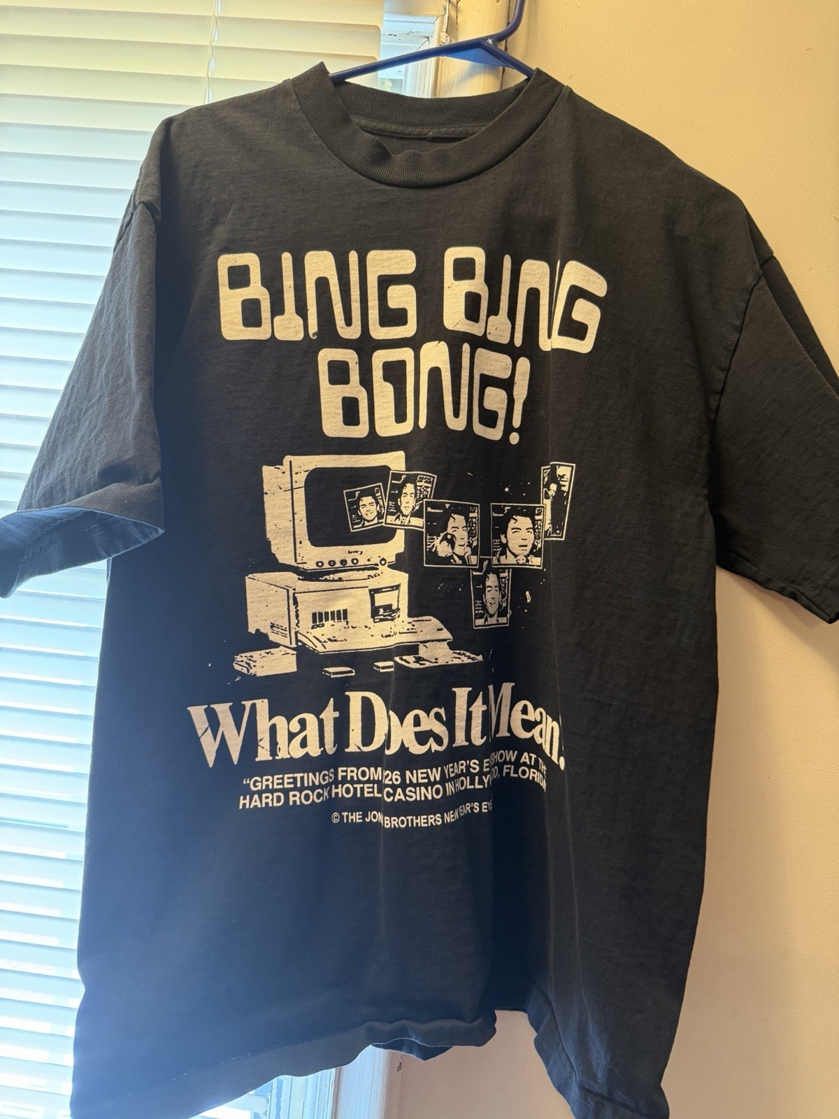 Joe Jonas Bing Bing Bong New Years Eve T-shirt Jonas Brothers Size Large