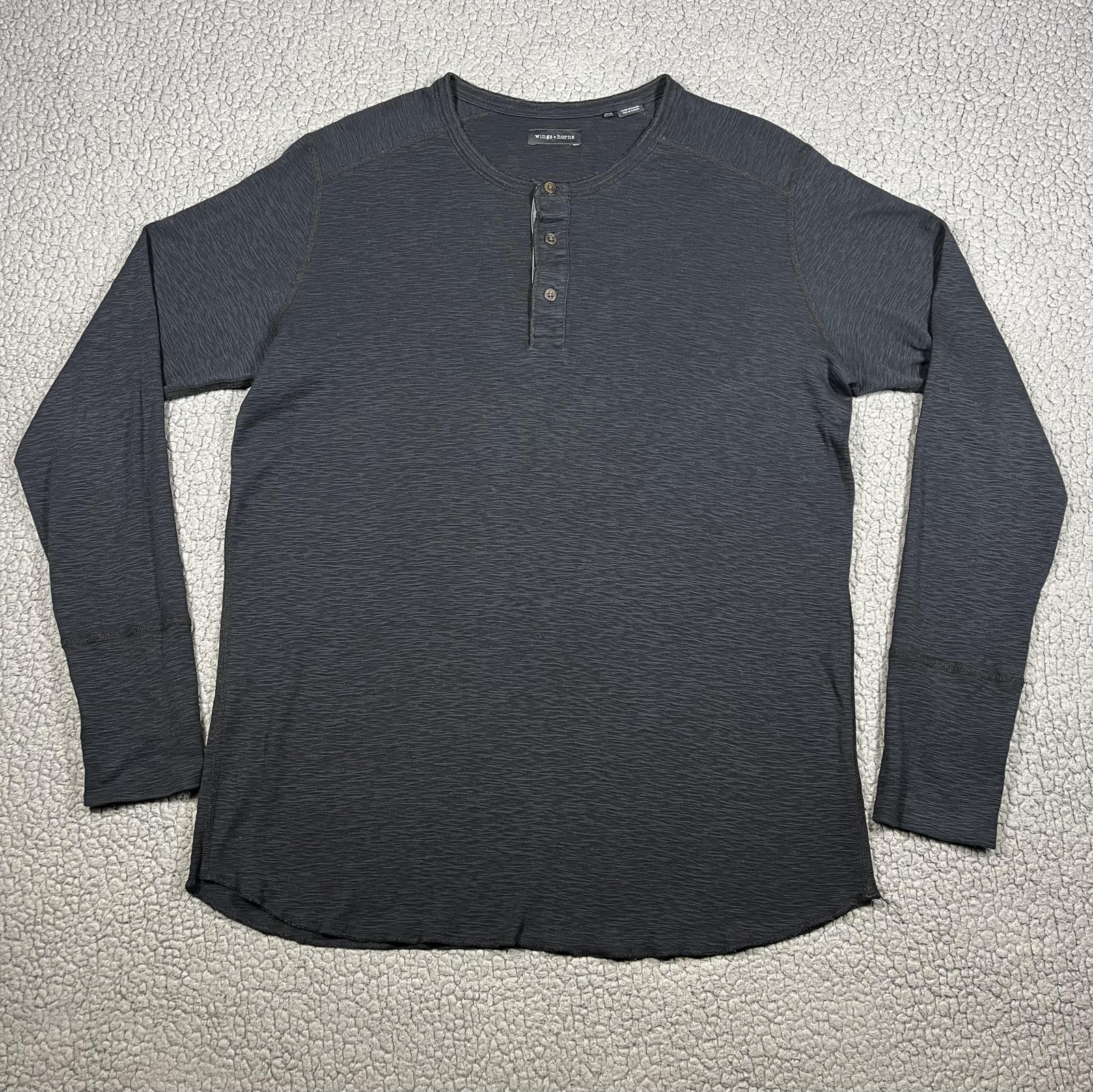 Wings + Horns Shirt Mens Medium Gray Crewneck Long Sleeve Henley 100% Cotton