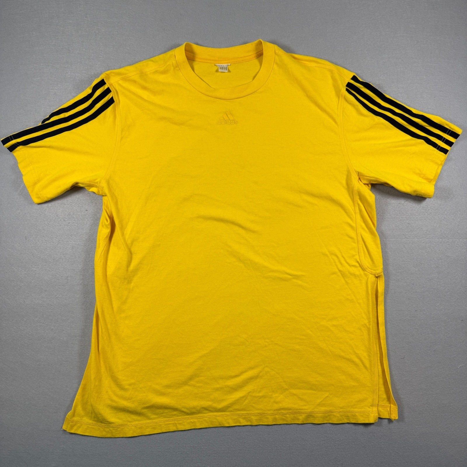 Adidas T-Shirt Mens Large Yellow 3-Stripe Performance Athletic Gym Sportswear